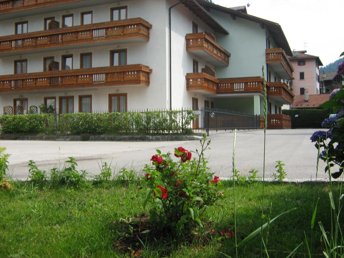 Park Residence Imperator Carisolo Extérieur photo
